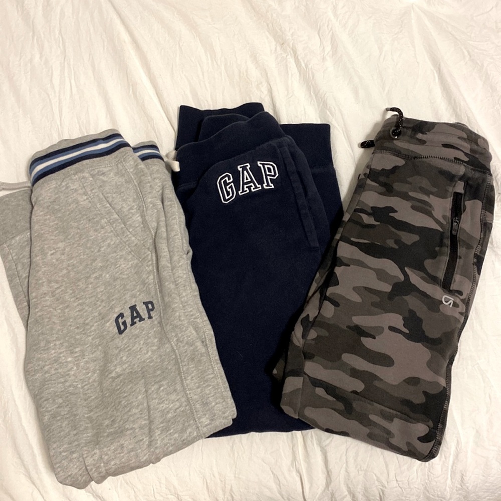 Lot of 3 Gap boys sweatpants size M Excellent condition !